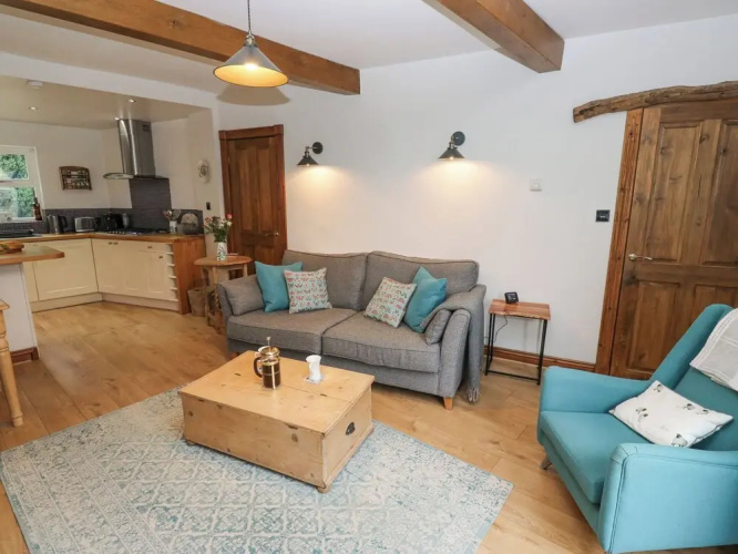 Bumble Cottage