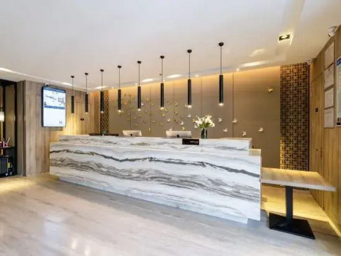 Pingliang Lando Hotel