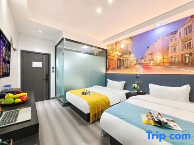 Standard Double room with view
