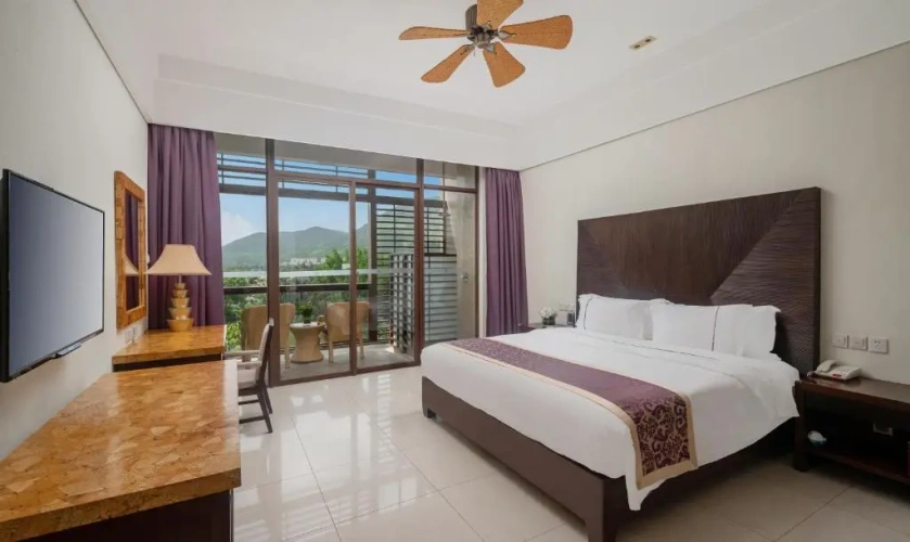 Deluxe Double room with garden view