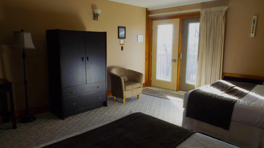 Timberland Inn