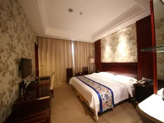 Menghu Holiday Hotel
