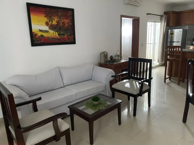 2 Minute Walk to Beach 1bdrm Condo with Pool