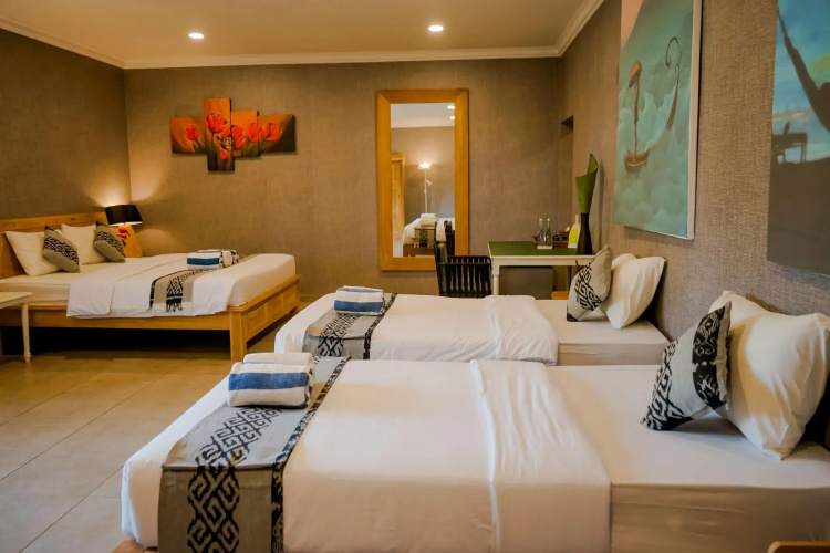 Coconut Lodge