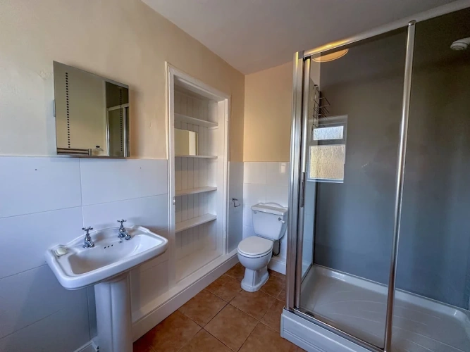 Classic Twin room with land view