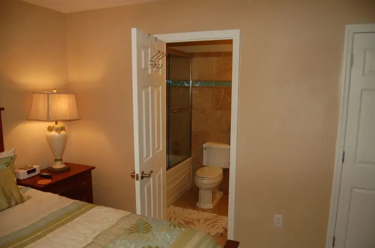 Aloha Kai - Unit 22 2 Bedrooms 2 Bathrooms Apts