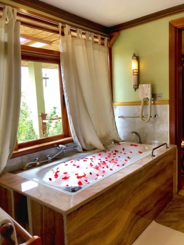 Deluxe Single room with partial view