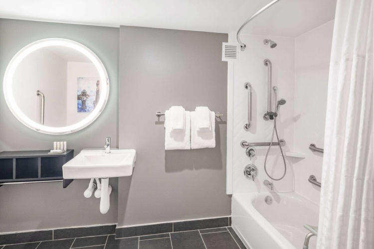La Quinta by Wyndham Chicago O'Hare Airport photo 10