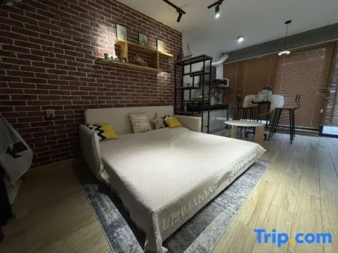 2 Bedrooms Duplex Cottage