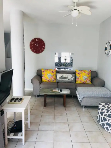 9 Casablance Ballito~Beach on your doorstep.