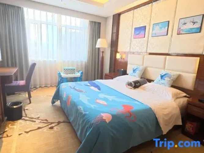Quadruple Family Suite