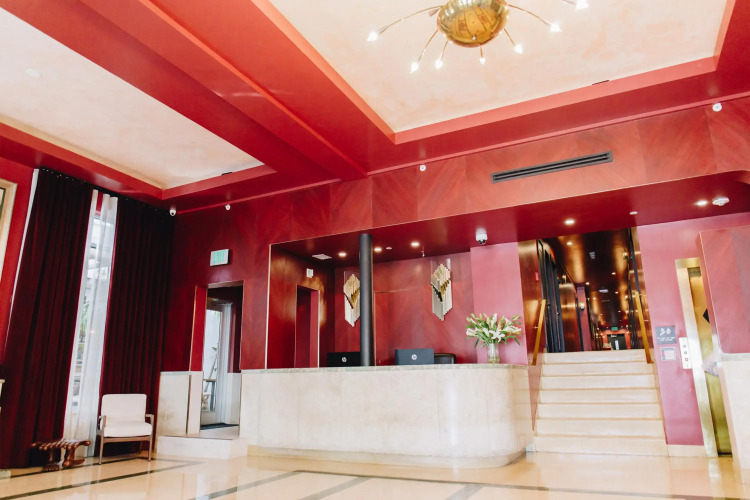 Crest Hotel Suites