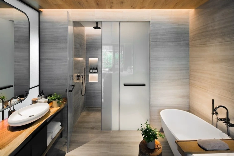 Standard Twin room with garden view