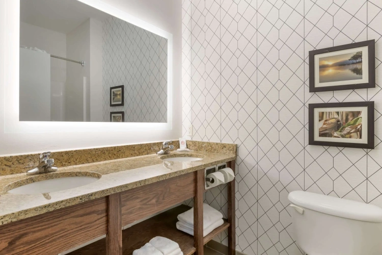 Double Suite