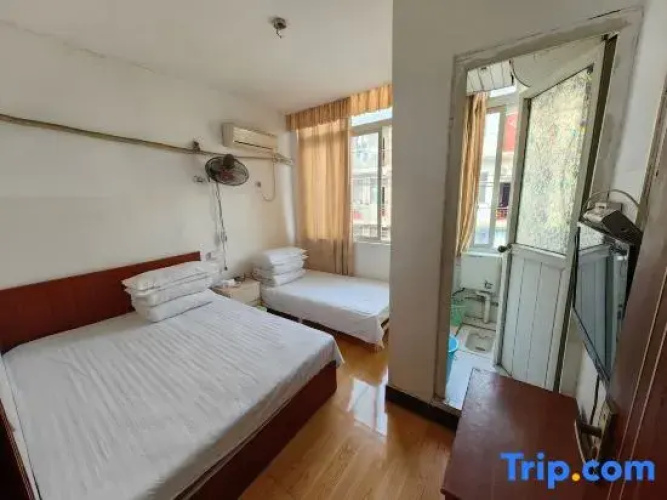 Yanfeng Hostel