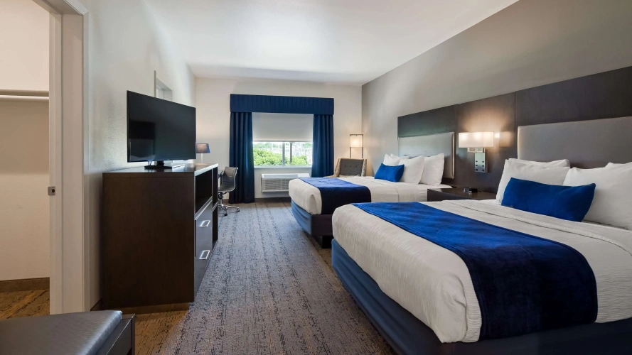 Quadruple Suite