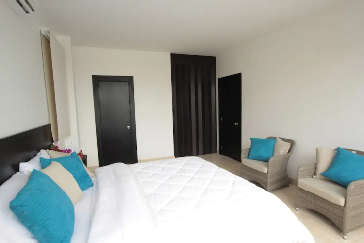 Ocean Blue Hotel