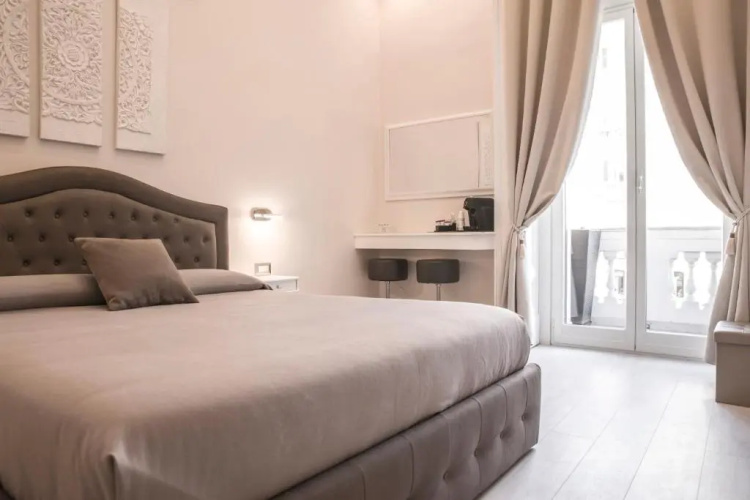 Royal Rooms Luxury Suite