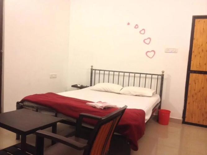 OYO 12252 New Arpora Inn