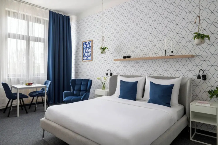 Riverside Hotel by Goodnite cz