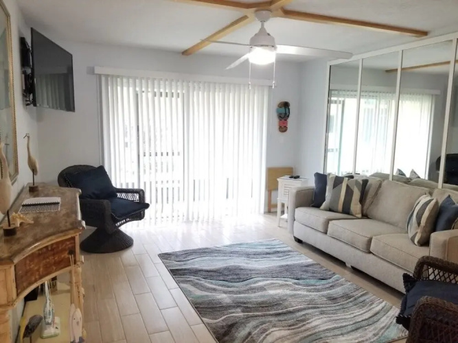 Pelican Inlet E134