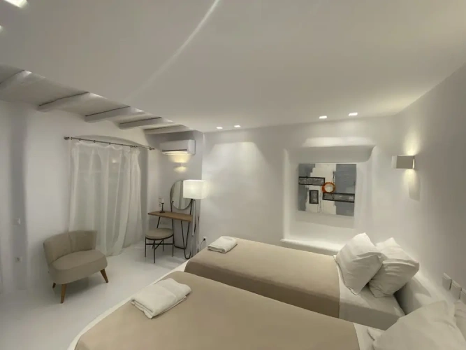 6 Bedrooms Superior Villa