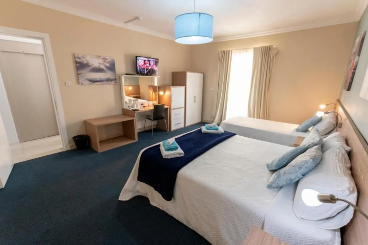 Estrella Lodging