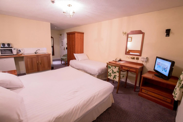 Harefield Manor Hotel