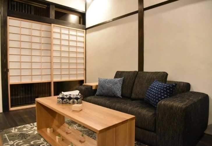 2 Bedrooms Villa