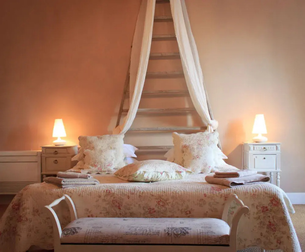 Les Carmes and spa