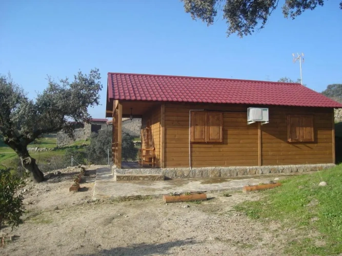 2 Bedrooms Bungalow