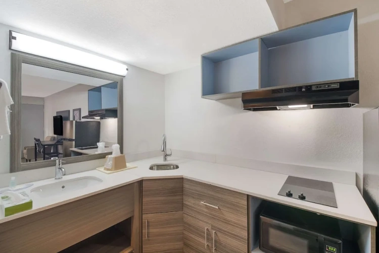 Quadruple Suite