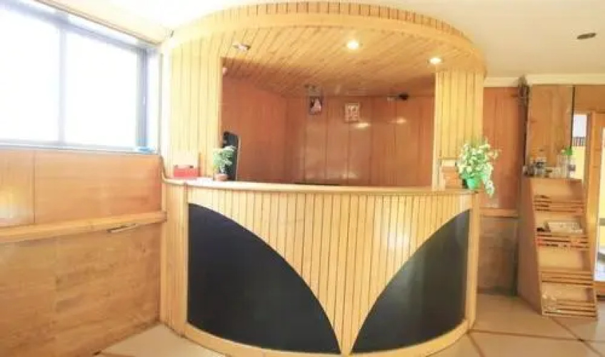 Hotel Yellow Lime