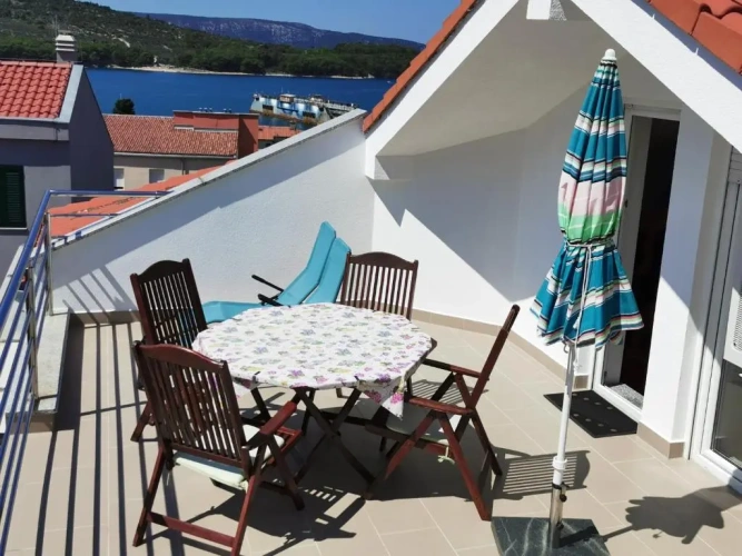 1 Bedroom Apartment with balcony and with garden view