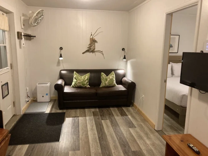1 Bedroom Deluxe Suite