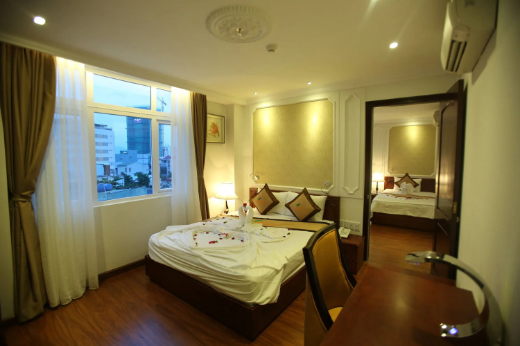 Orange Hotel