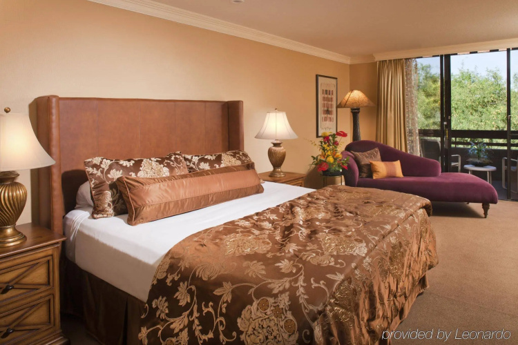 Loews Ventana Canyon Resort