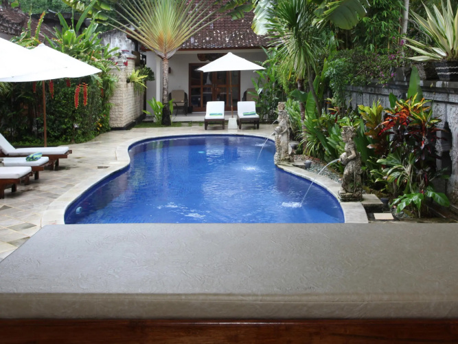 Tirta Ayu Hotel & Restaurant