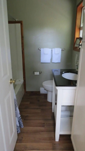 Cobble Wood Guesthouse