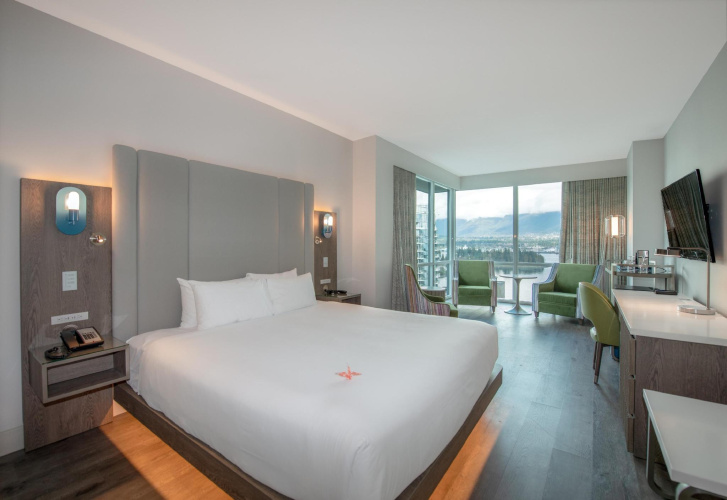 Coast Coal Harbour Vancouver Hotel by APA