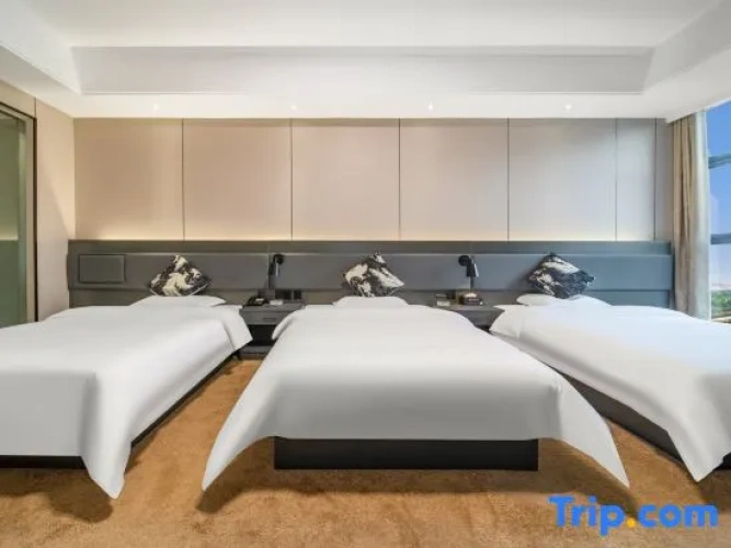 Business Quadruple room