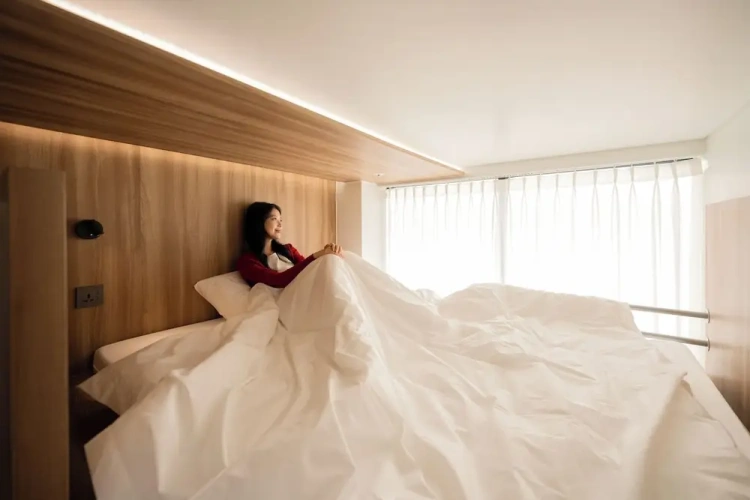 Standard Quadruple room with city view