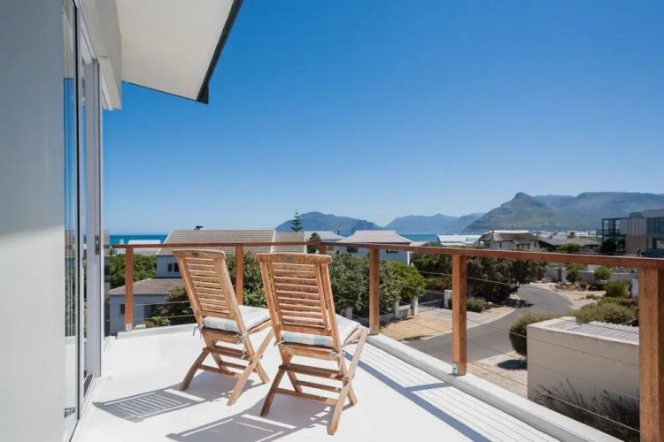 Greenways Beach House