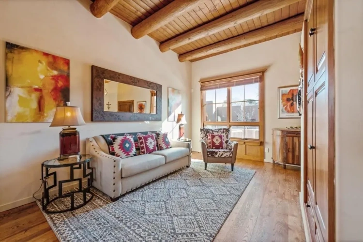 2 Bedrooms Cottage