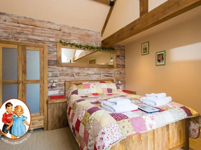 Widbrook Barns