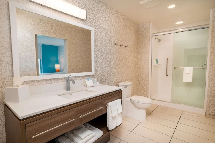 1 Bedroom Suite