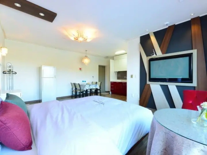 Royal room