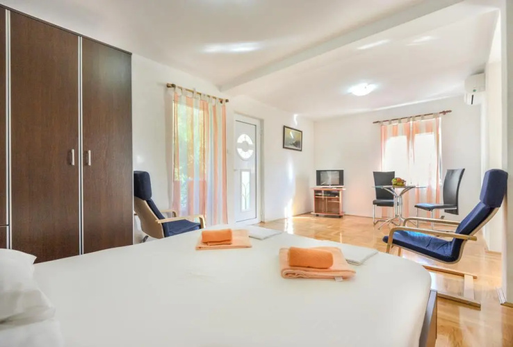 Apartments Ivardic