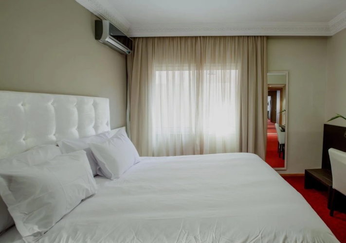 Yaad City Hotel