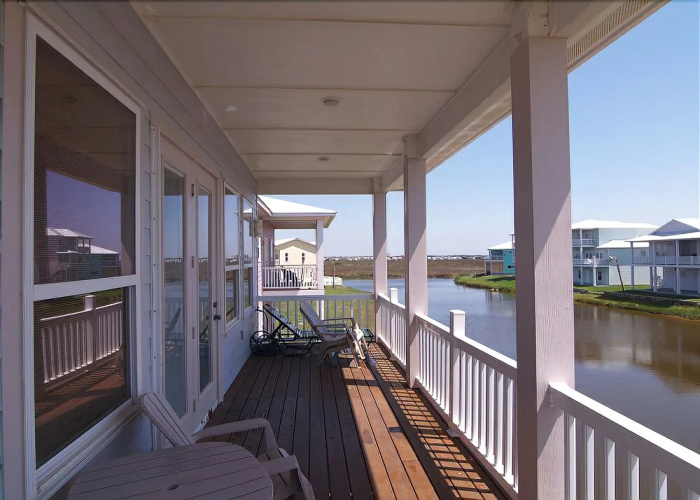 Villa Laguna - 4 Br home by RedAwning